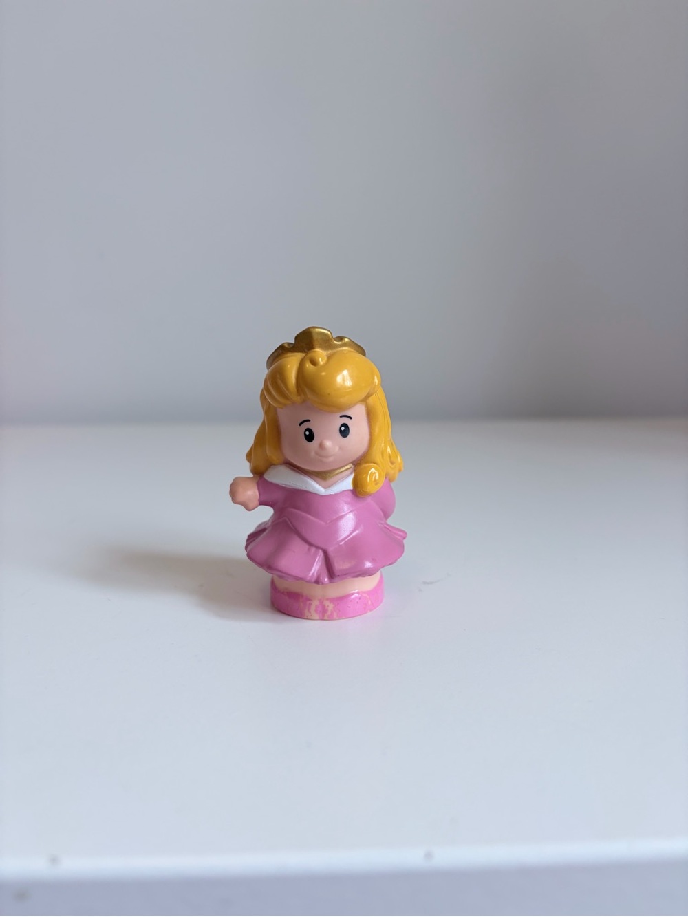 Fisher Price Little People Princess Talker Aurora